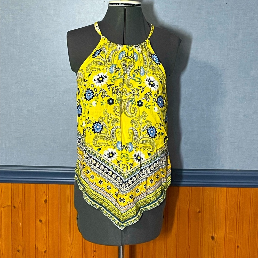 No Boundaries handkerchief top